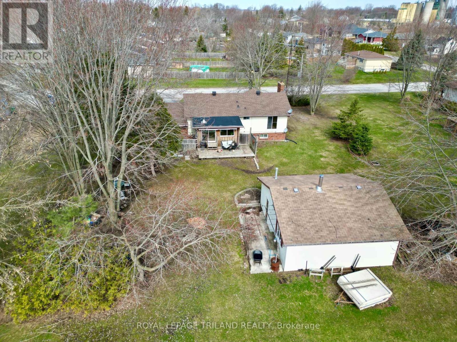 191 South Street, Southwest Middlesex, Ontario  N0L 1M0 - Photo 36 - X12776518