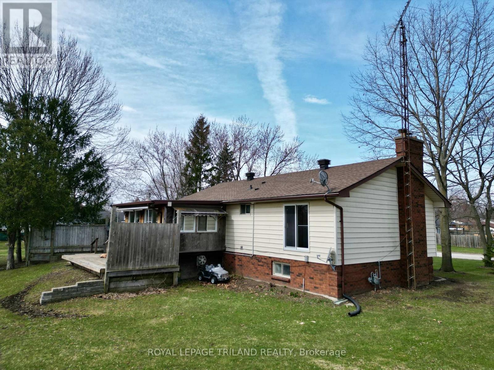191 South Street, Southwest Middlesex, Ontario  N0L 1M0 - Photo 34 - X12776518