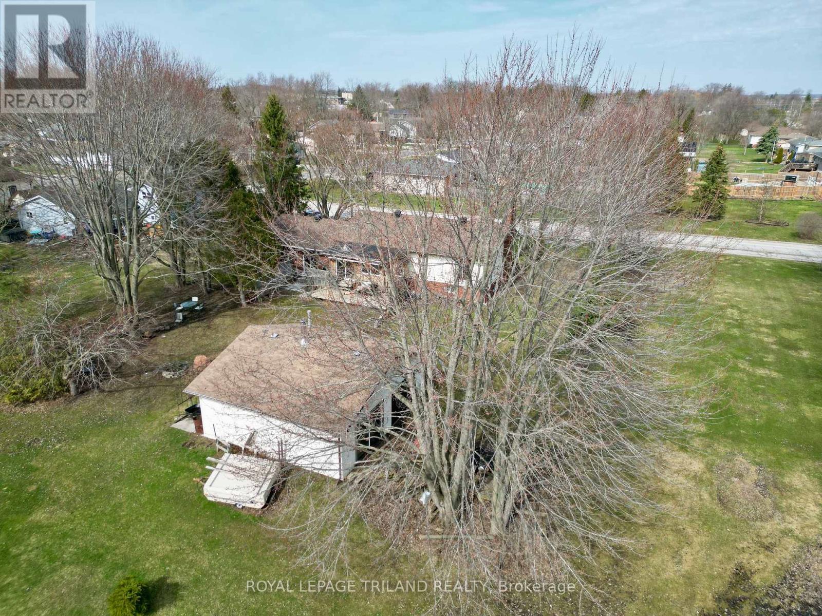 191 South Street, Southwest Middlesex, Ontario  N0L 1M0 - Photo 37 - X12776518
