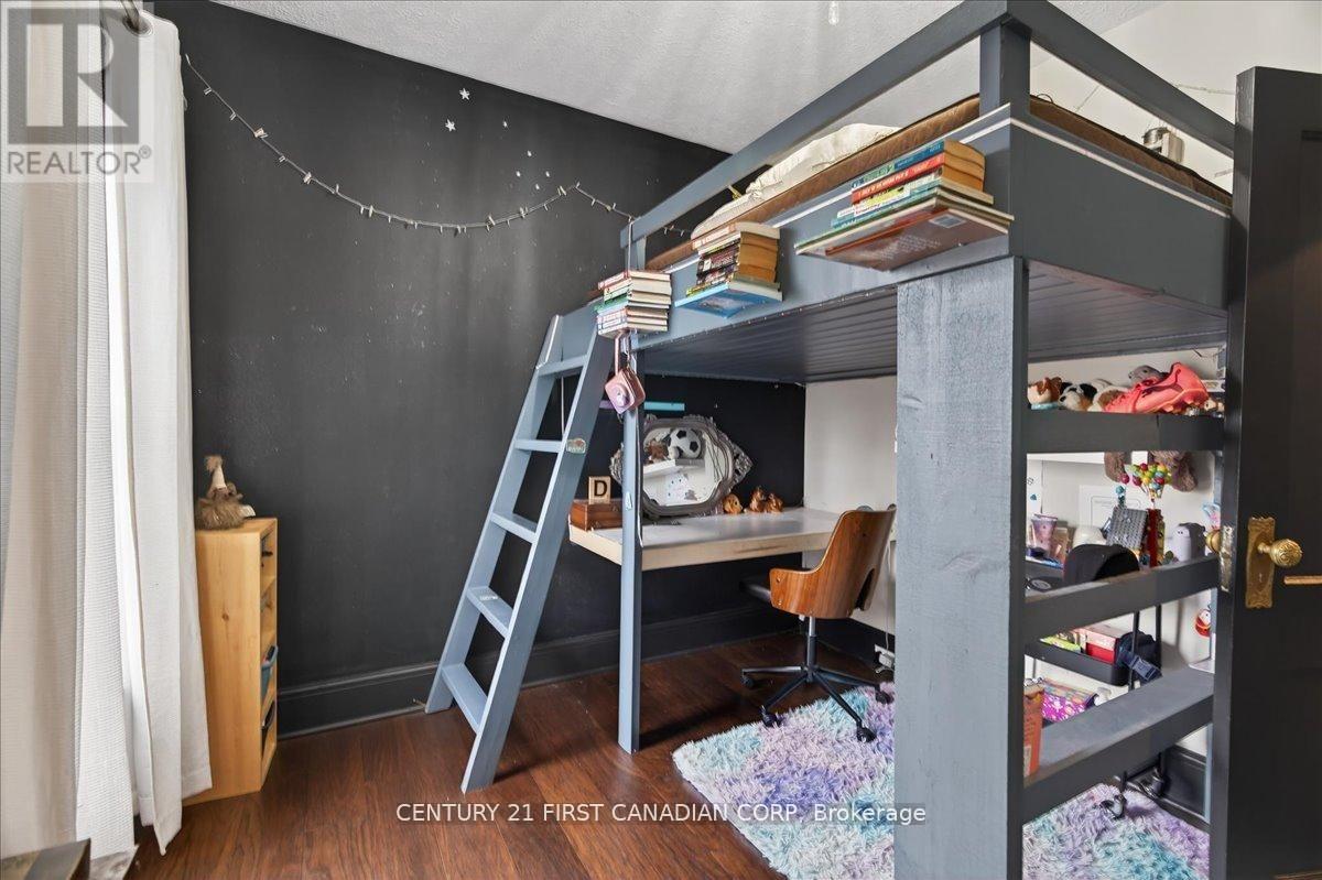 18 Colborne Street, Strathroy-Caradoc, Ontario  N7G 2L9 - Photo 34 - X12935588