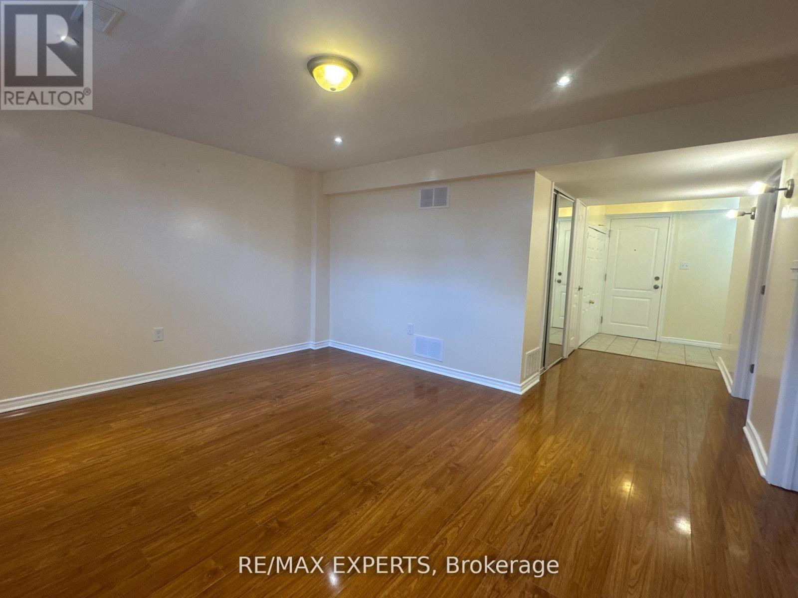 Bsmt - 5 Cadillac Crescent, Brampton, Ontario  L7A 3B3 - Photo 10 - W12786462