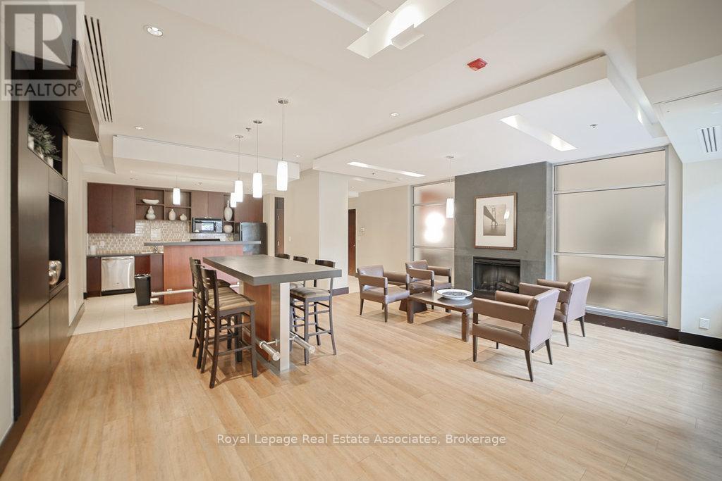 107 - 80 Port Street E, Mississauga, Ontario  L5G 4V6 - Photo 28 - W12801552