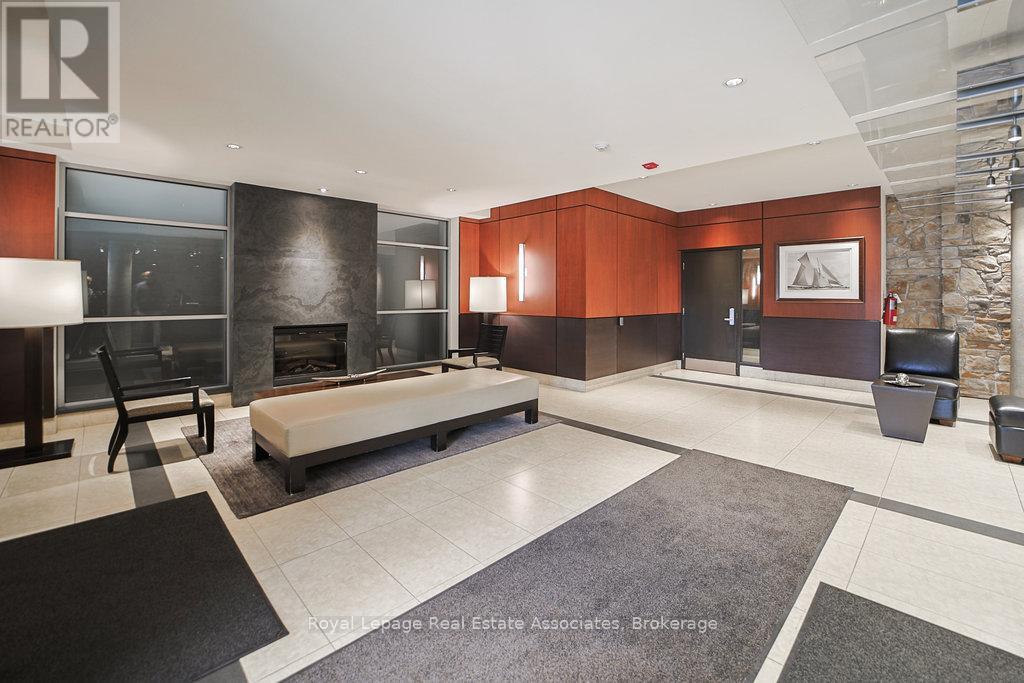 107 - 80 Port Street E, Mississauga, Ontario  L5G 4V6 - Photo 2 - W12801552