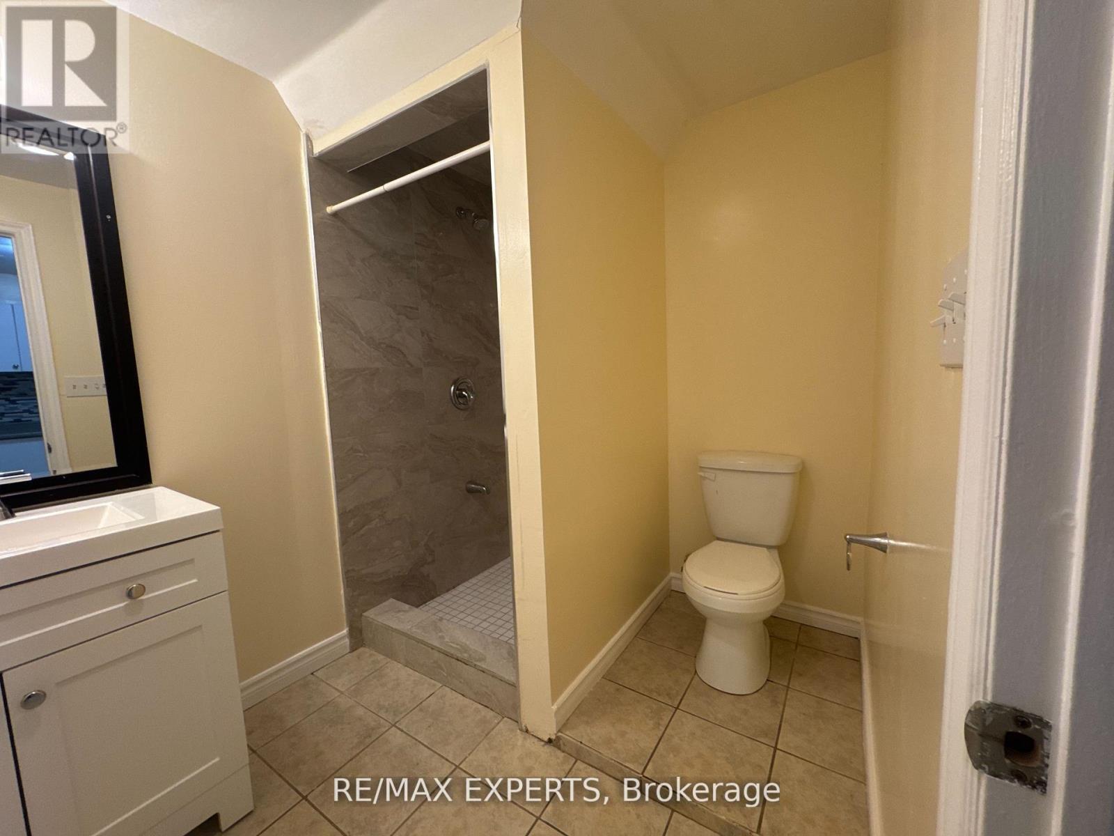 Bsmt - 5 Cadillac Crescent, Brampton, Ontario  L7A 3B3 - Photo 24 - W12786462