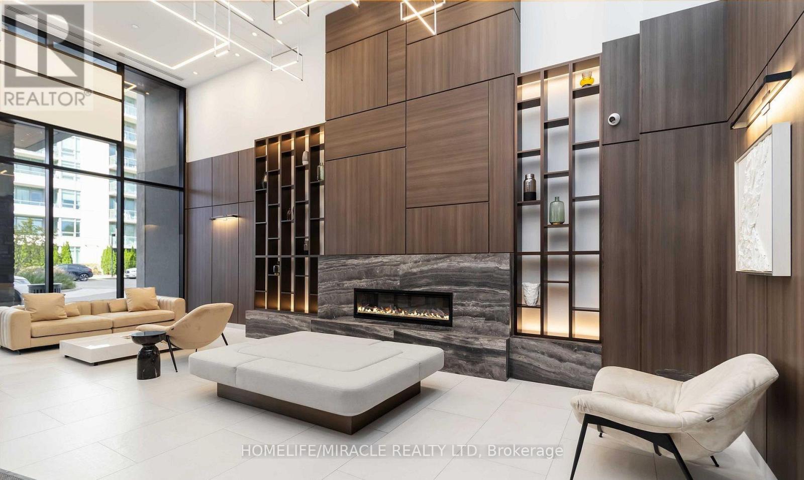 1210 - 1035 Southdown Road, Mississauga, Ontario  L5J 0A2 - Photo 4 - W12870670