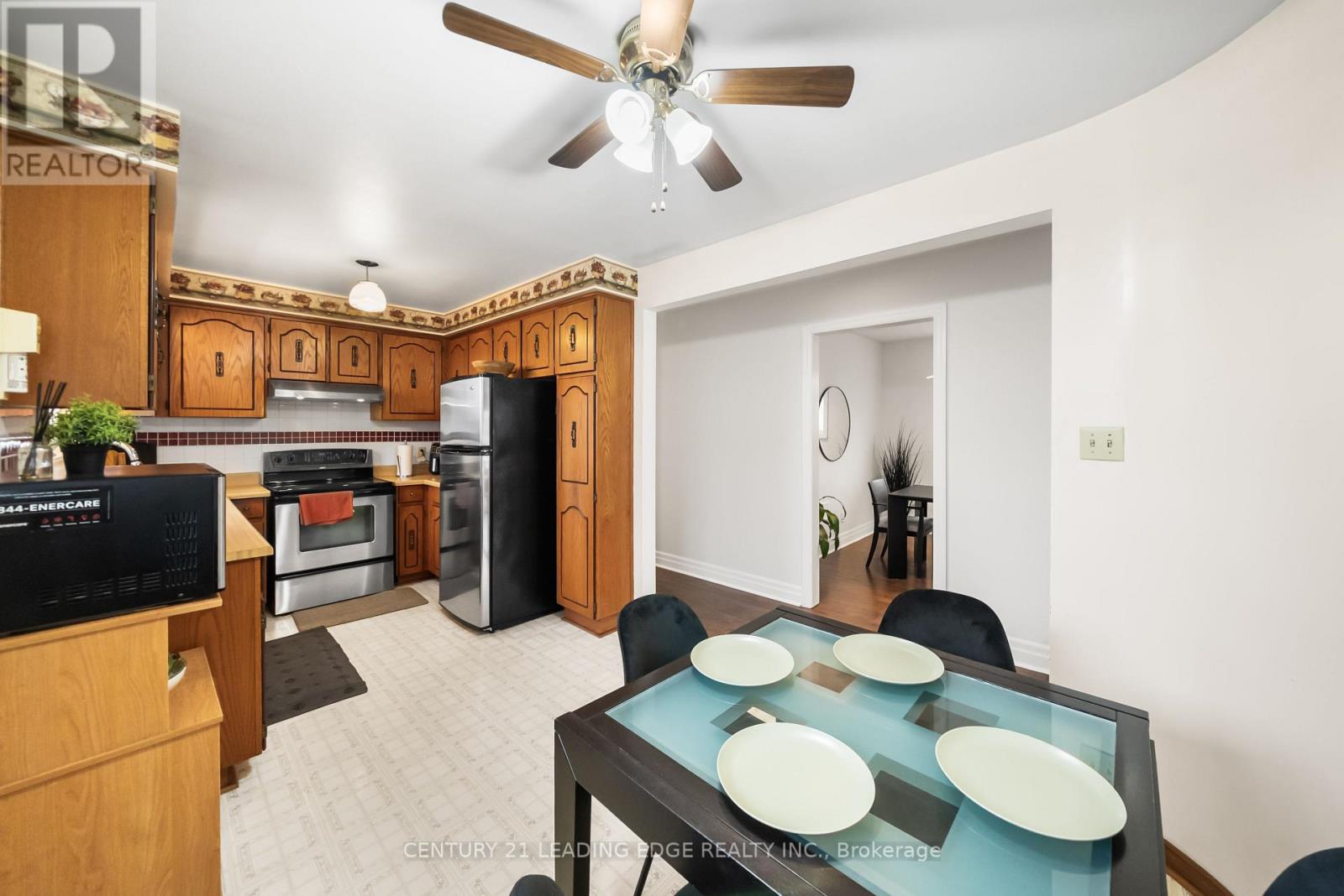 1050 Alexandra Avenue, Mississauga, Ontario  L5E 1Z8 - Photo 16 - W12930872