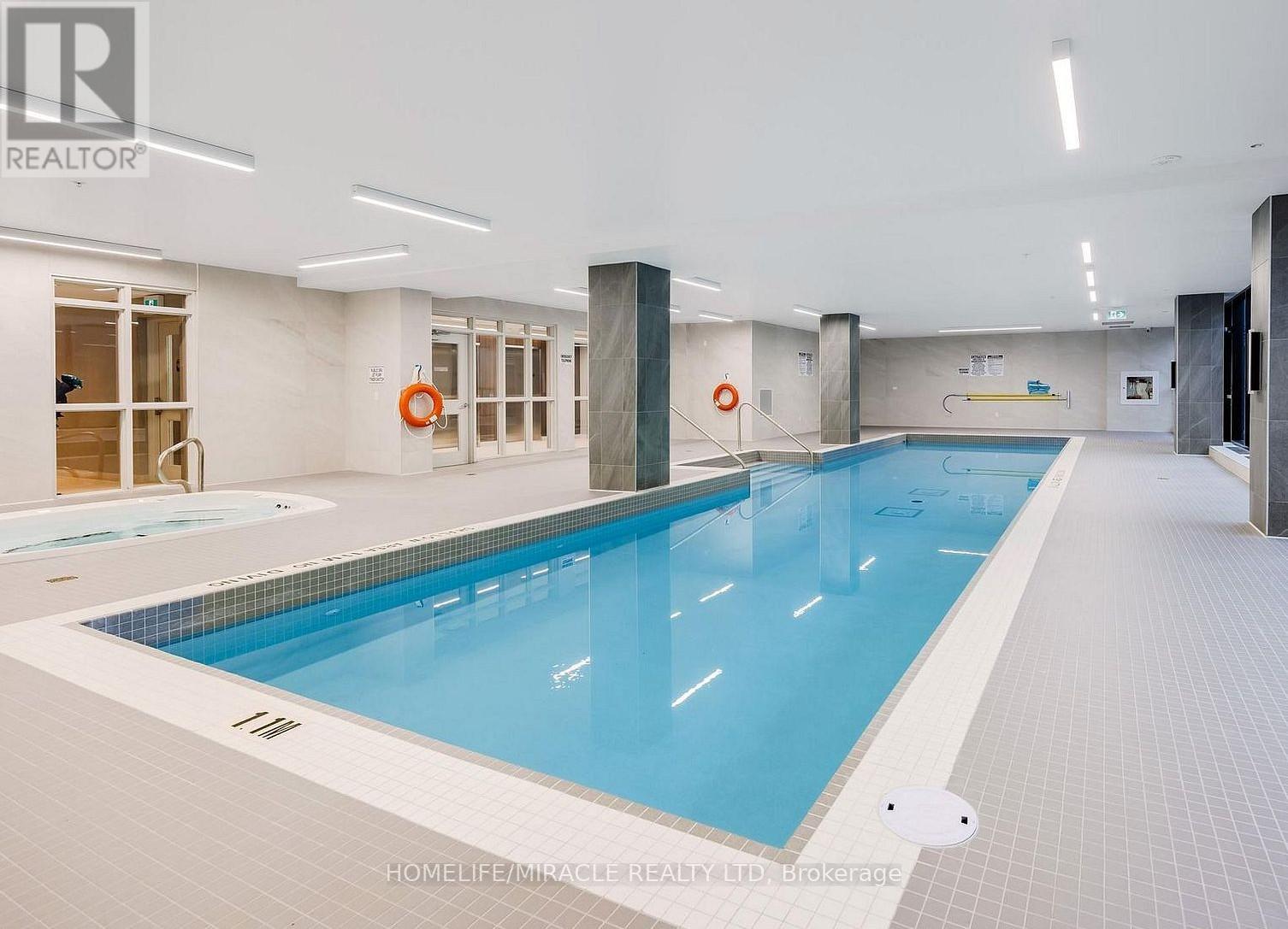 1210 - 1035 Southdown Road, Mississauga, Ontario  L5J 0A2 - Photo 7 - W12870670