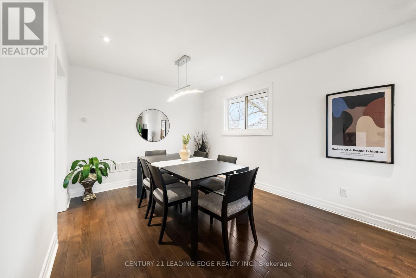 1050 Alexandra Avenue, Mississauga, Ontario  L5E 1Z8 - Photo 12 - W12930872