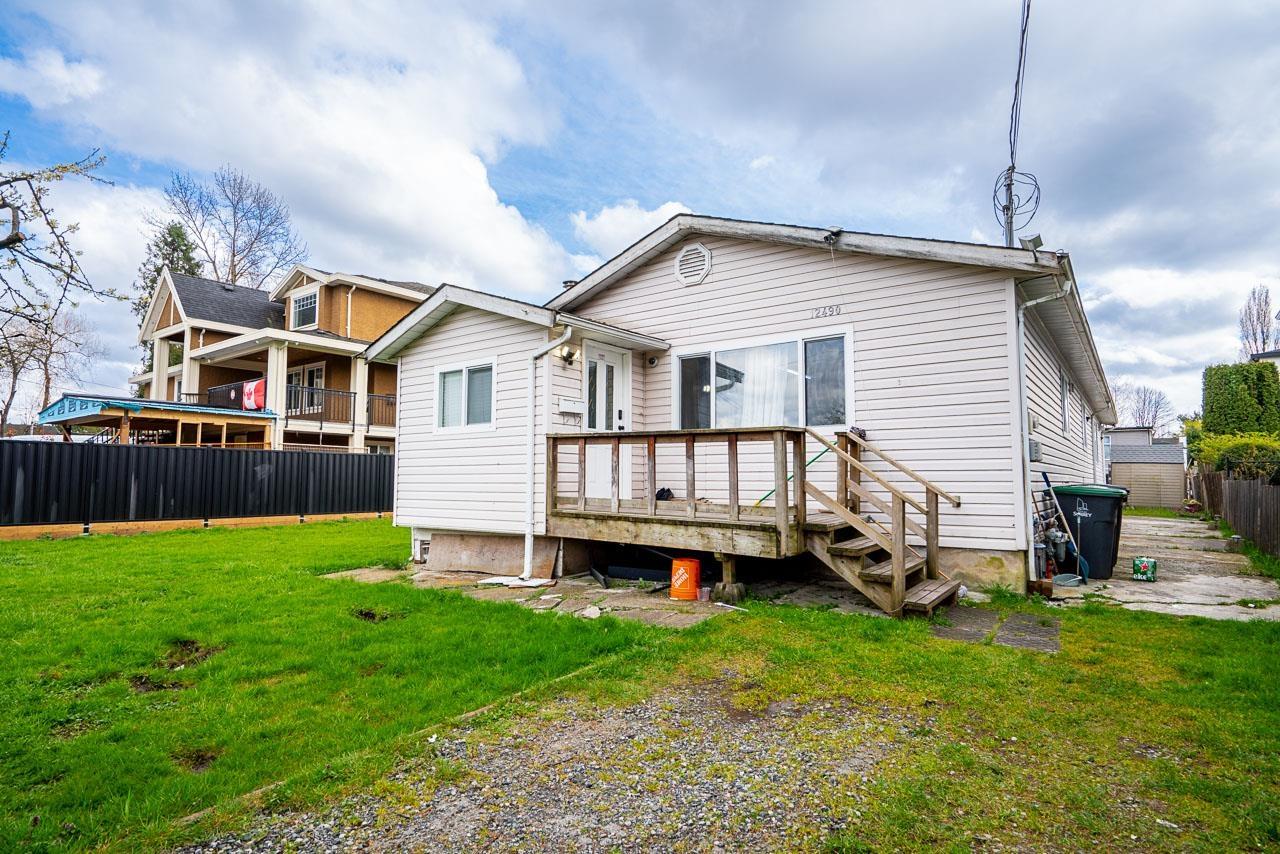 12490 114 Avenue, Surrey, British Columbia  V3V 3N7 - Photo 1 - R3103523