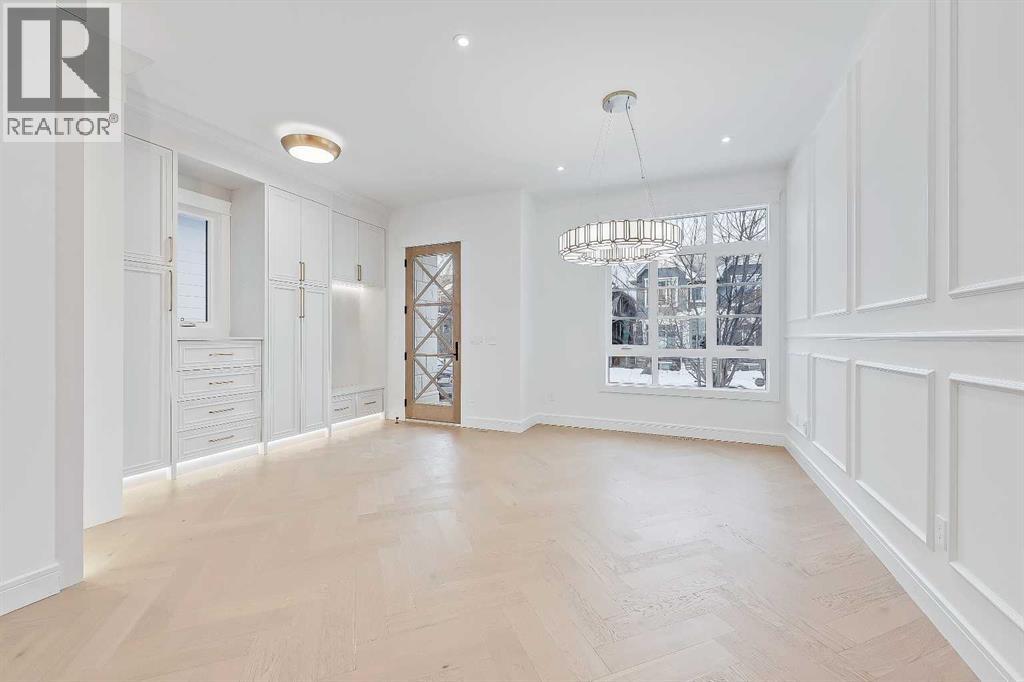 1739 48 Avenue SW, Calgary, Alberta  T2T 2T2 - Photo 3 - A2277629