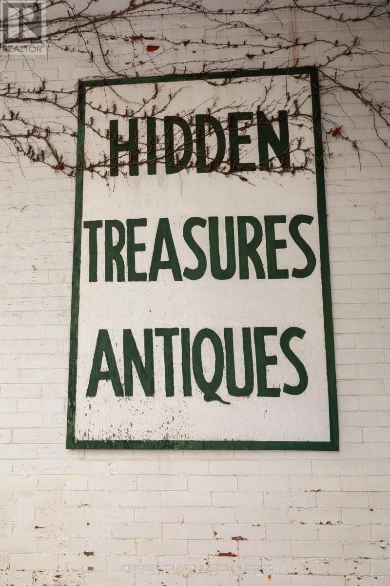 432 Erie Street, Stratford, Ontario  N5A 2N5 - Photo 2 - X12736472