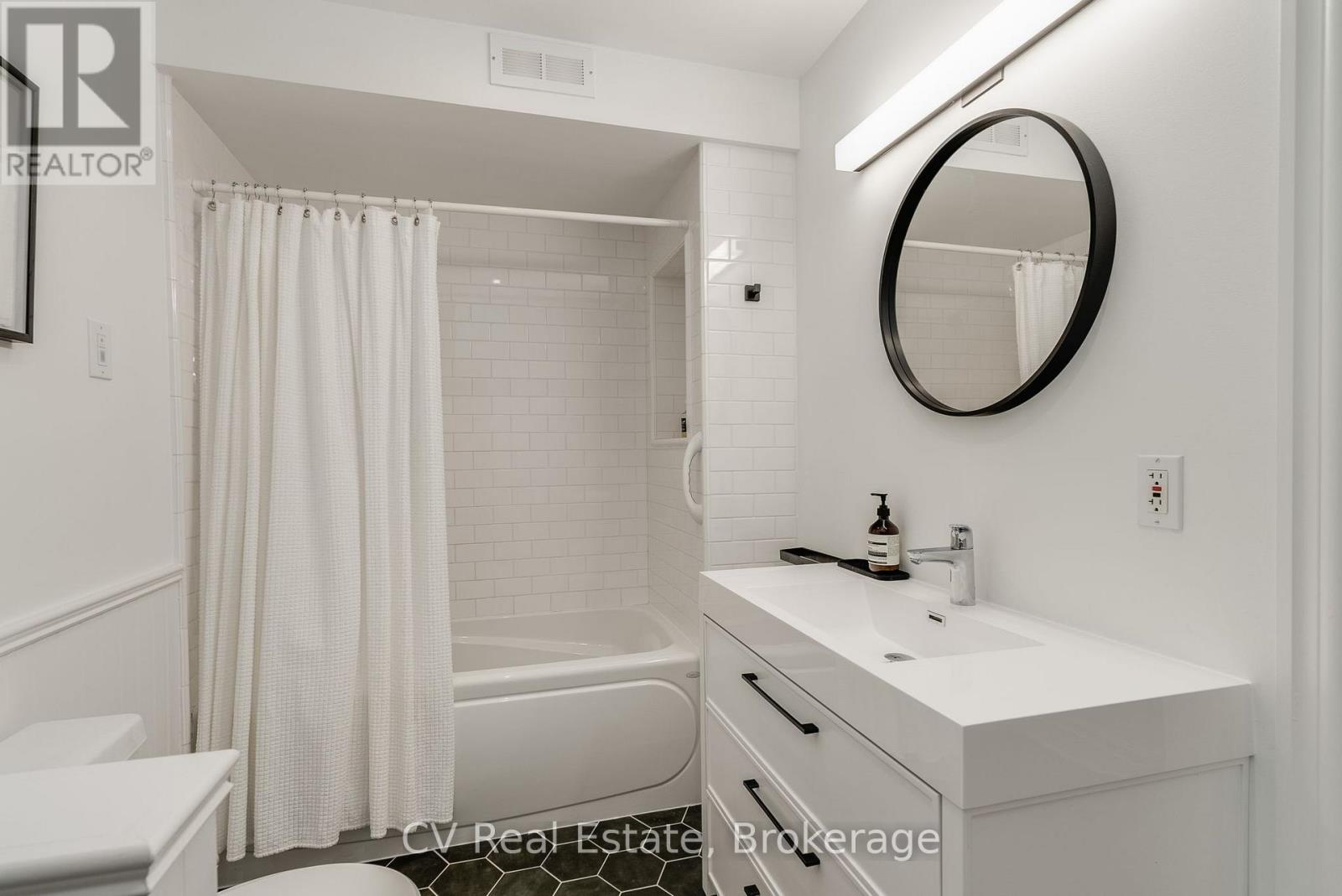 1016 Lawland Heights Road, Gravenhurst, Ontario  P1P 1R2 - Photo 27 - X12742224