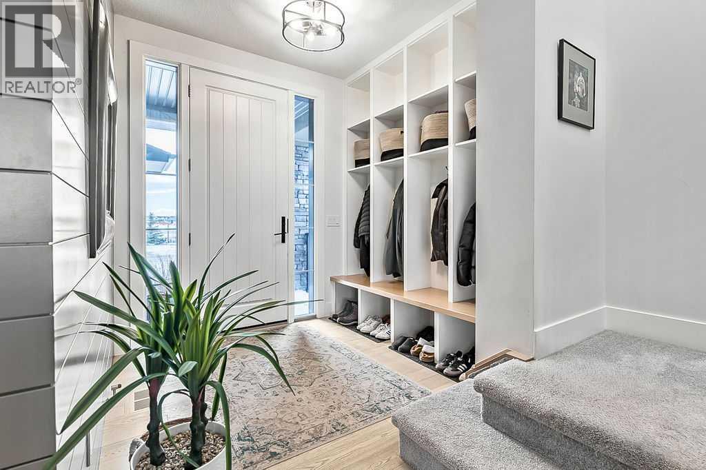 801 Sailfin Drive, Rural Rocky View County, Alberta  T3Z 0G4 - Photo 4 - A2289824