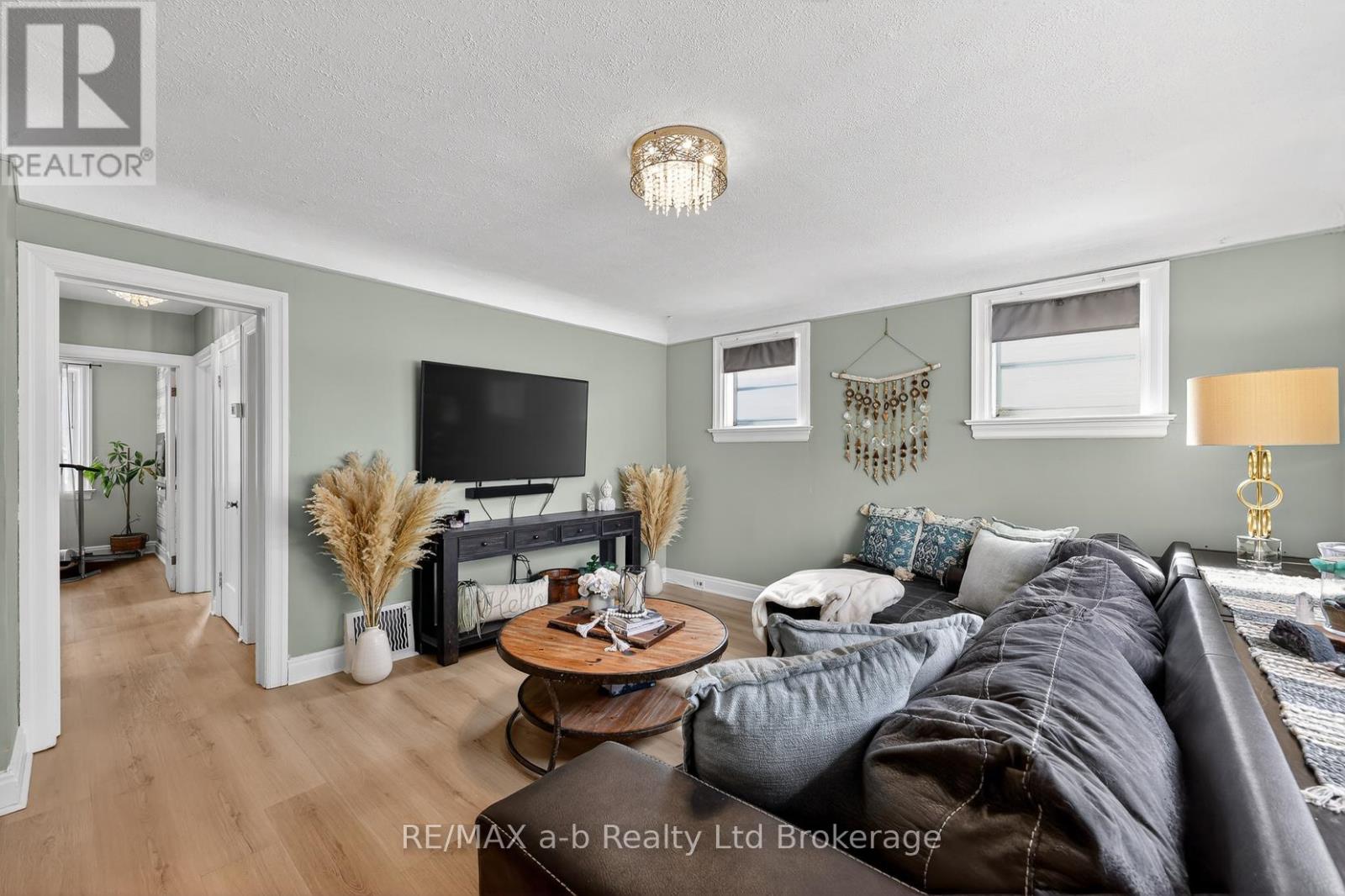 27 Fyfe Avenue, Woodstock, Ontario  N4S 3S5 - Photo 6 - X12923762