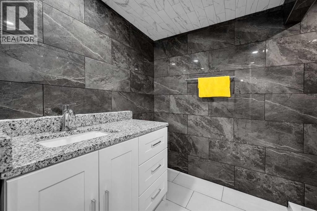 80 Canoe Square SW, Airdrie, Alberta  T4B 2N6 - Photo 35 - A2290062