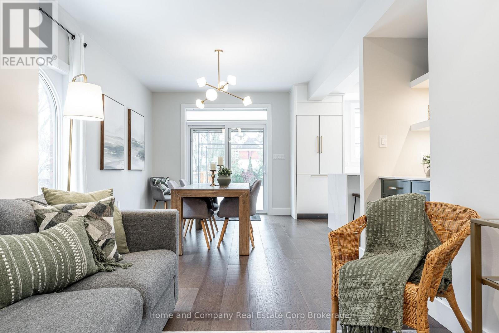 37 West Gore Street, Stratford, Ontario  N5A 1J9 - Photo 9 - X12801136