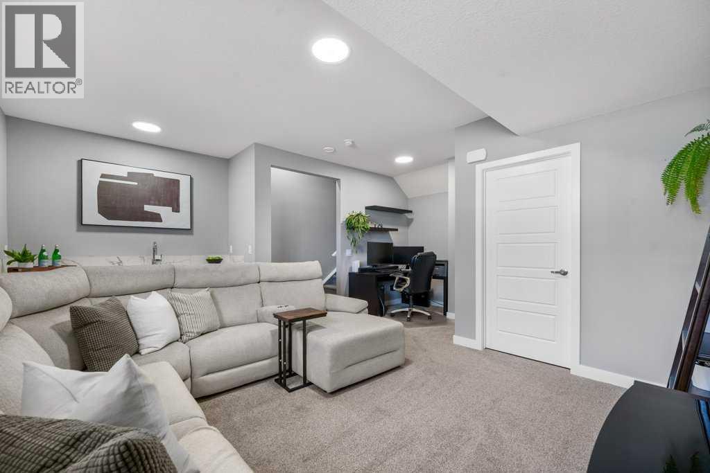 37 Legacy Glen Link Se, Calgary, Alberta  T2X 4T2 - Photo 35 - A2293222