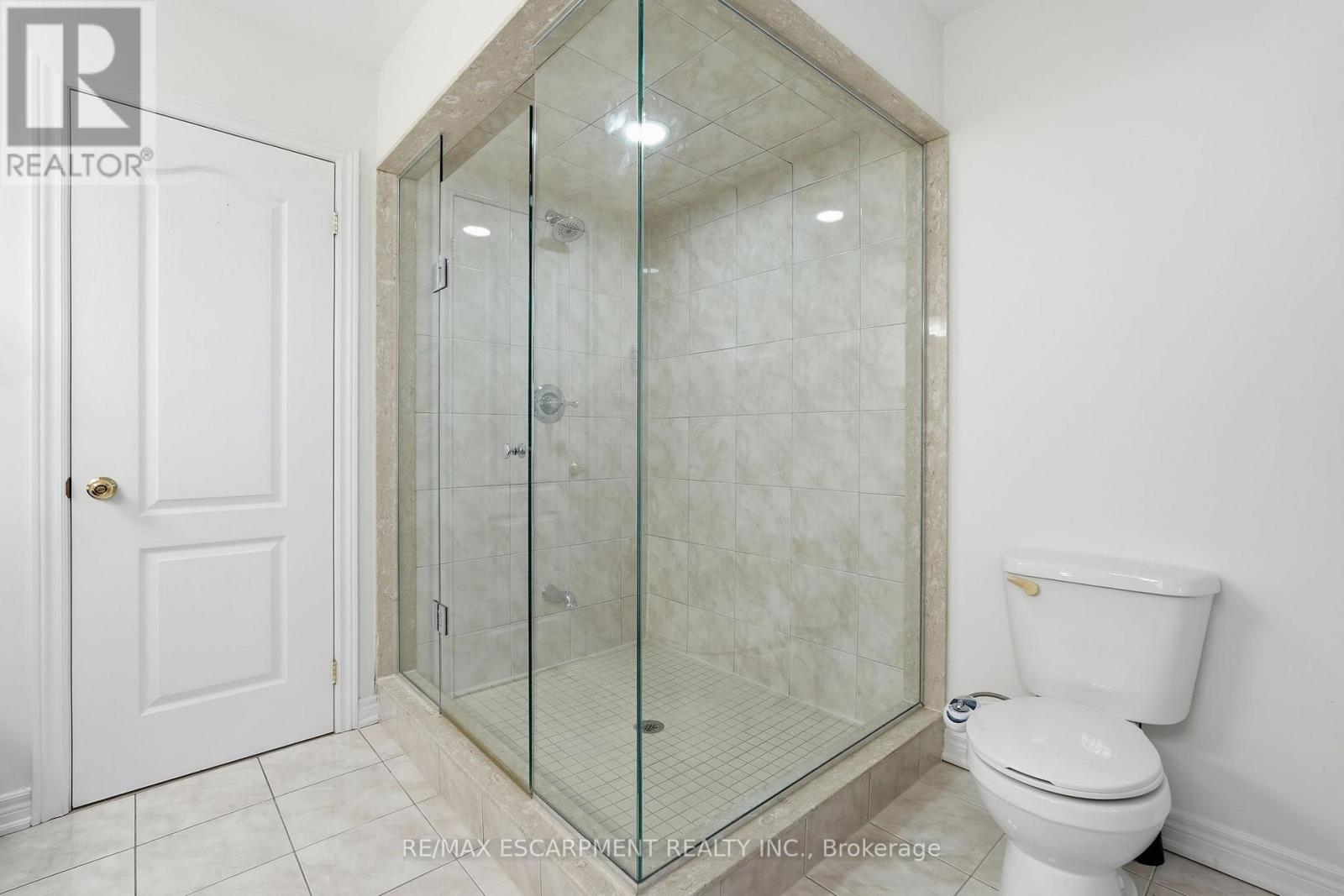 3071 Jenn Avenue, Burlington, Ontario  L7M 0C7 - Photo 27 - W12824676