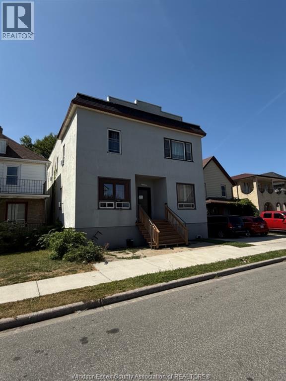 1119 Marion, Windsor, Ontario  N9A 2J3 - Photo 1 - 26006540