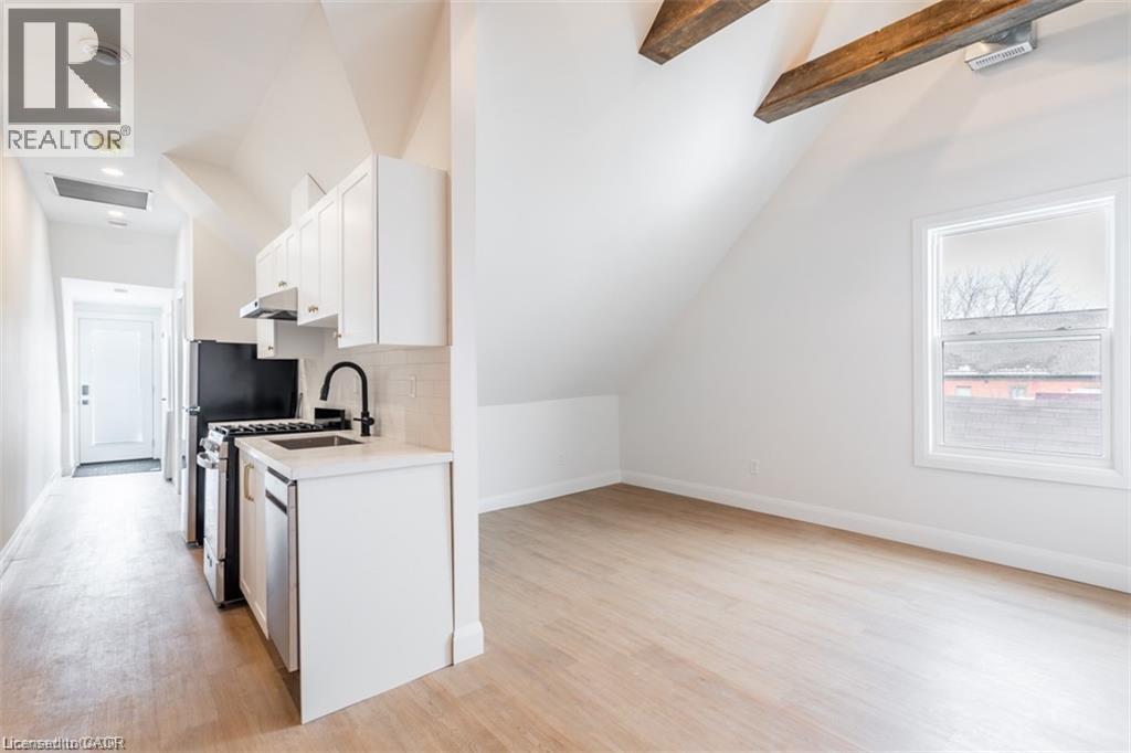 113 Catharine Street N Unit# 3, Hamilton, Ontario  L8R 1J5 - Photo 5 - 40816192