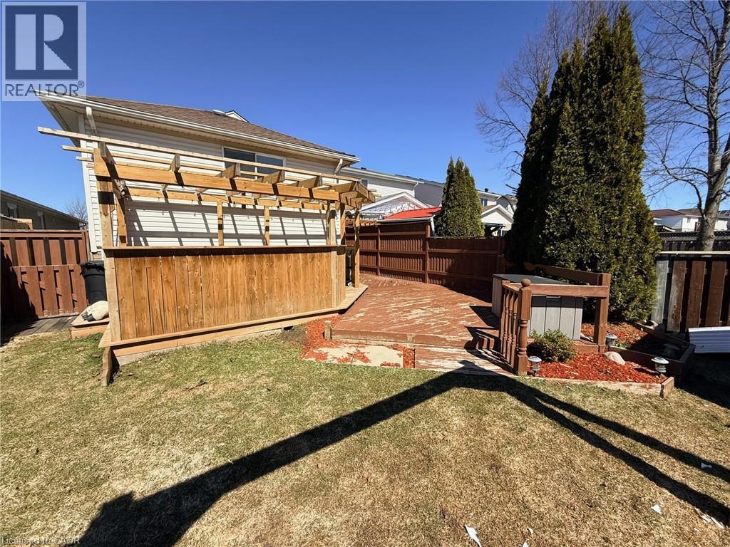 267 Grey Fox Drive, Kitchener, Ontario  N2E 3N8 - Photo 5 - 40816181