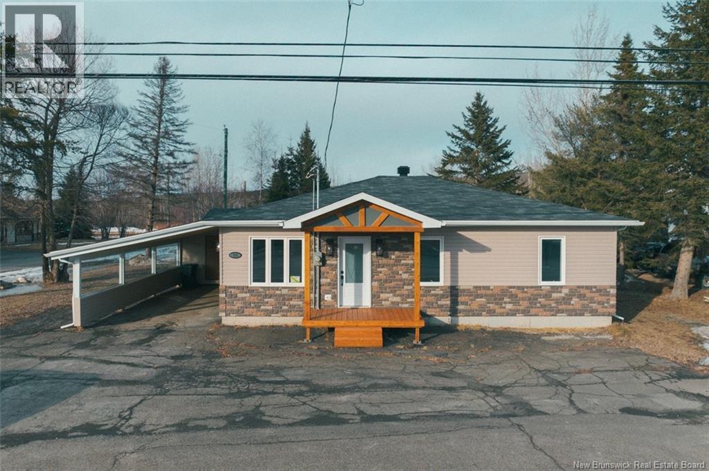 195 Principale Street, Sainte-Anne-De-Madawaska, New Brunswick  E7E 1B8 - Photo 1 - NB136046