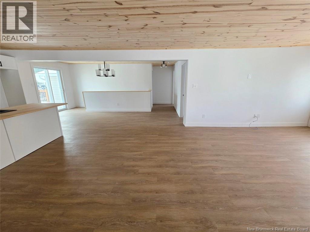 195 Principale Street, Sainte-Anne-De-Madawaska, New Brunswick  E7E 1B8 - Photo 6 - NB136046