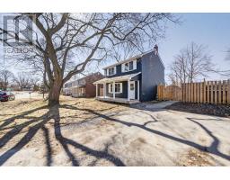 1 DIVER BELT DRIVE, Prince Edward County, Ontario