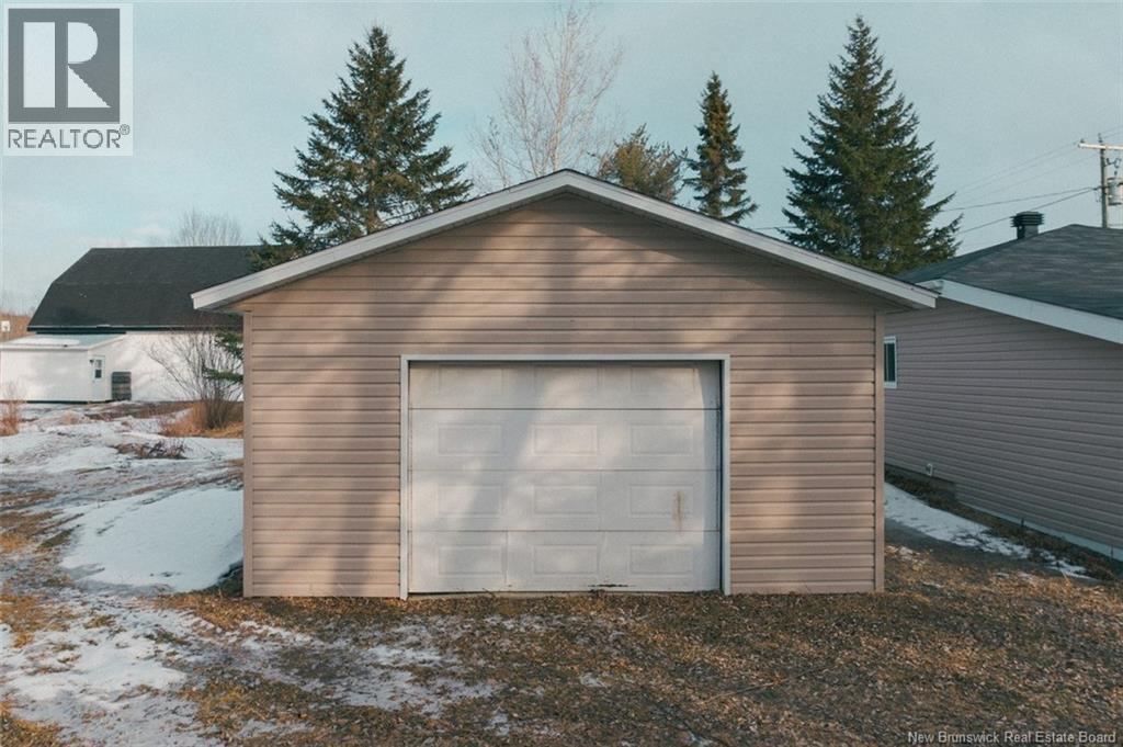 195 Principale Street, Sainte-Anne-De-Madawaska, New Brunswick  E7E 1B8 - Photo 32 - NB136046