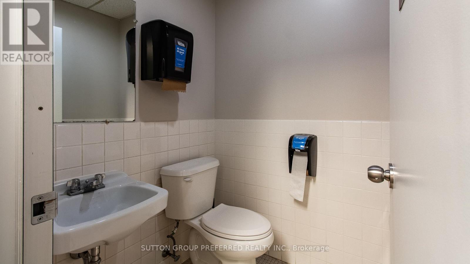 520 Hamilton Road, London East, Ontario  N5Z 1S4 - Photo 24 - X12935990