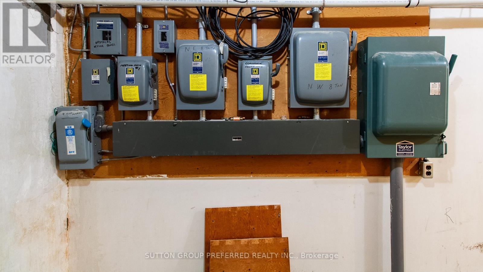 520 Hamilton Road, London East, Ontario  N5Z 1S4 - Photo 47 - X12935990