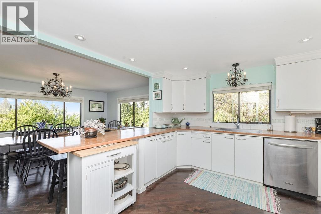 1419 Chaster Road, Gibsons, British Columbia  V0N 1V5 - Photo 14 - R3104650