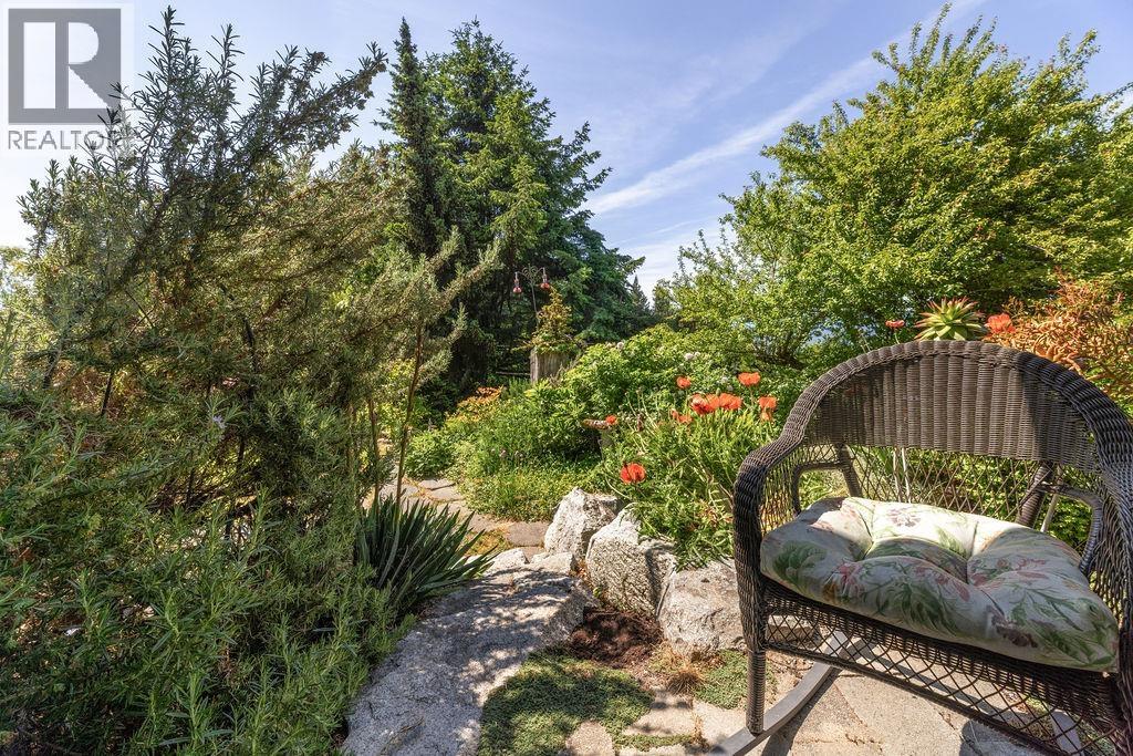 1419 Chaster Road, Gibsons, British Columbia  V0N 1V5 - Photo 34 - R3104650