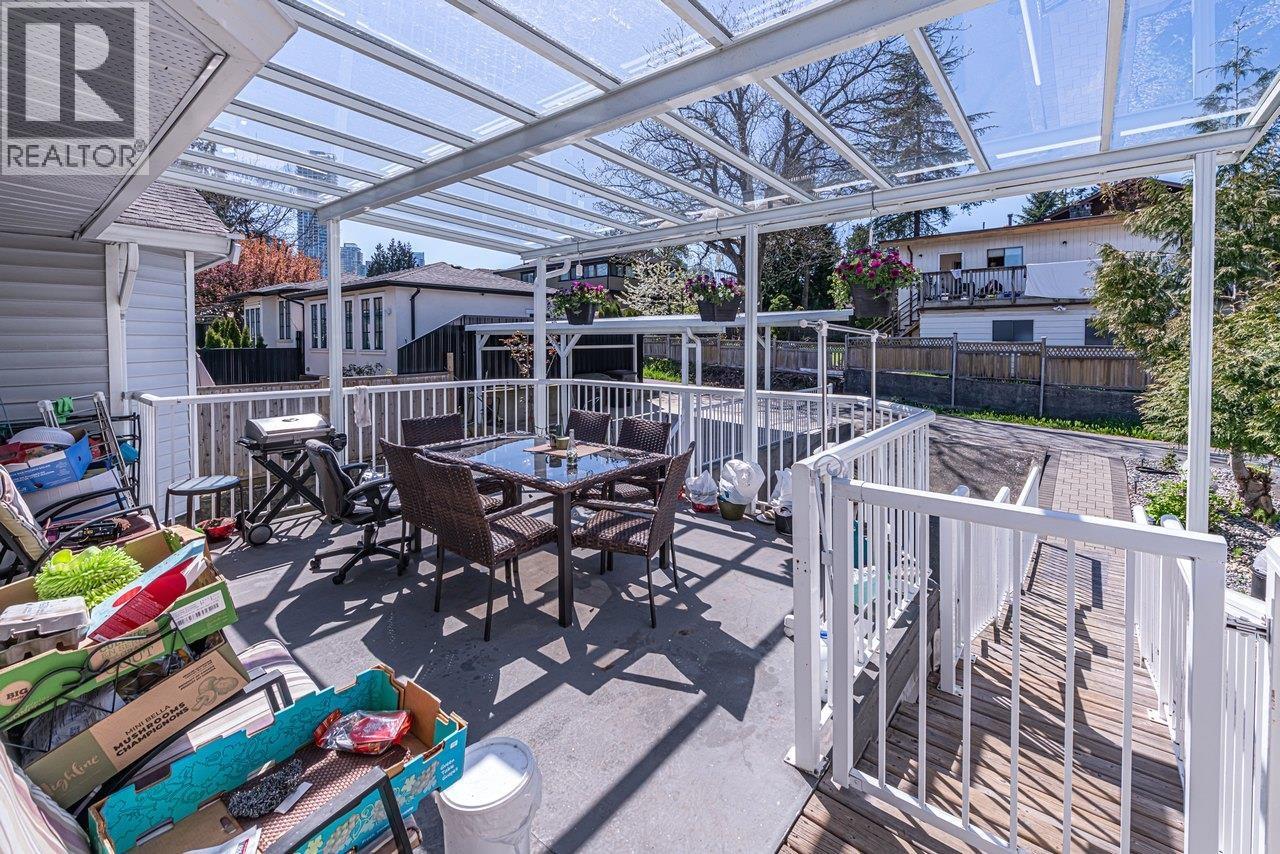 5433 Elsom Avenue, Burnaby, British Columbia  V5H 2Z7 - Photo 9 - R3104651