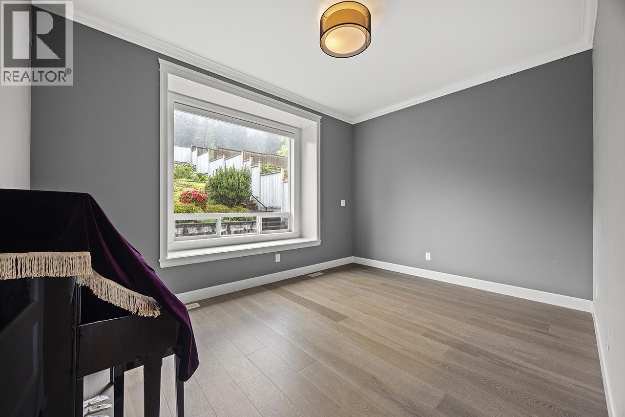 3483 Wales Avenue, Coquitlam, British Columbia  V3E 0K5 - Photo 13 - R3104660