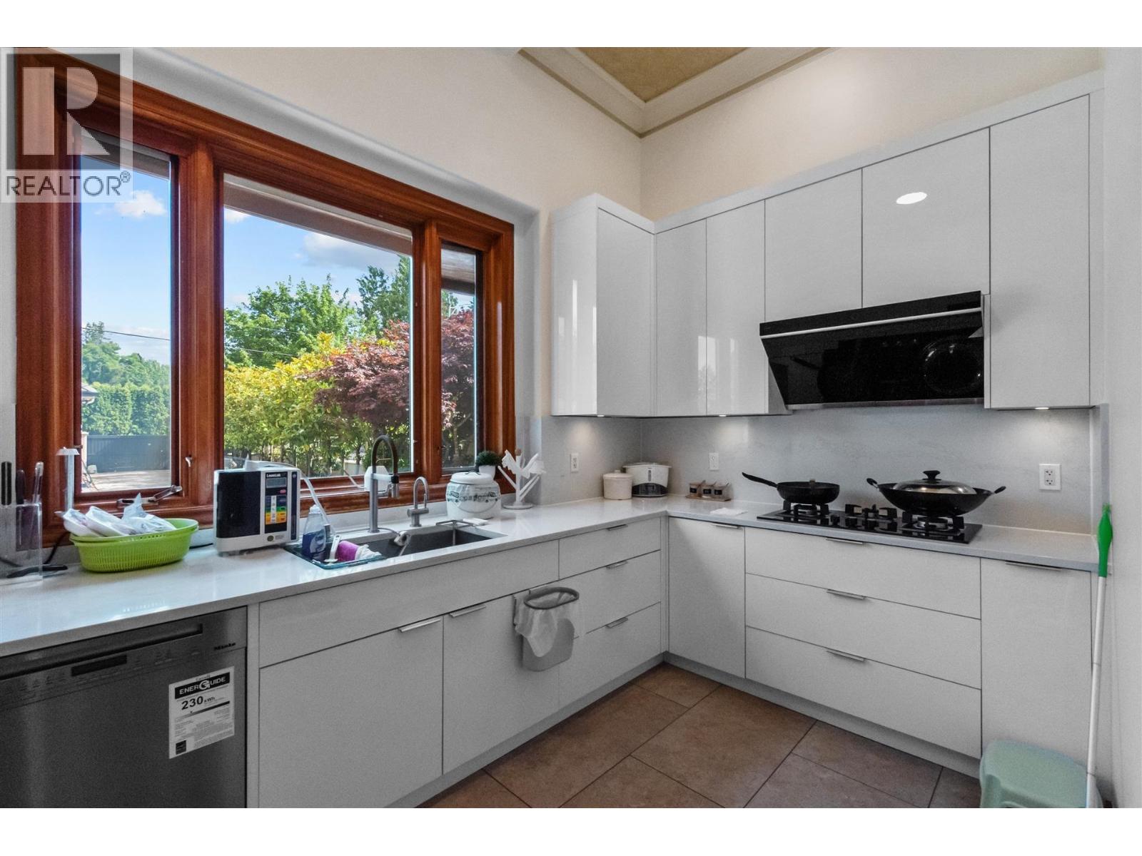 1155 W 54th Avenue, Vancouver, British Columbia  V6P 1N4 - Photo 9 - R3104667