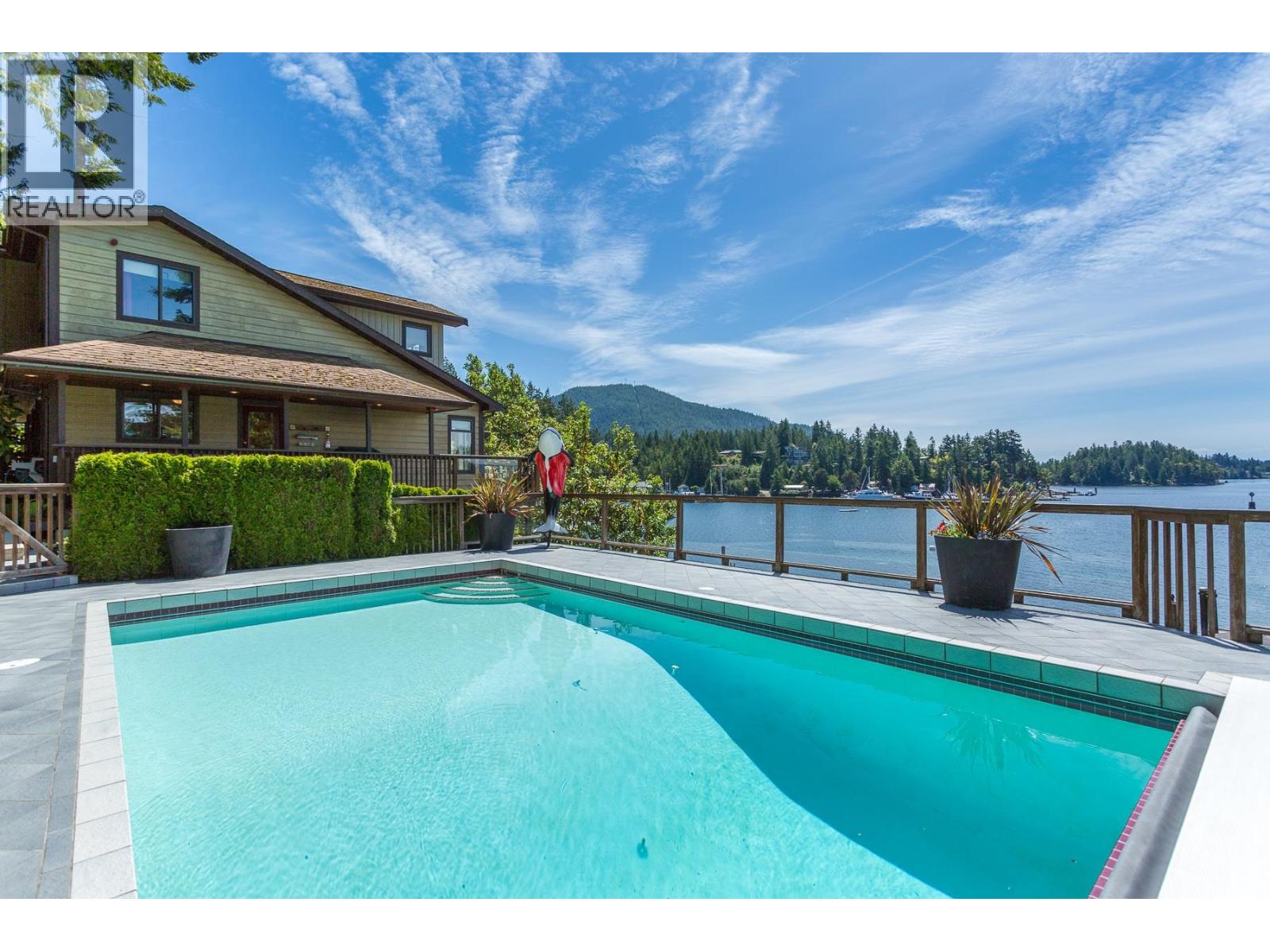 4836 SINCLAIR BAY ROAD, Pender Harbour, British Columbia