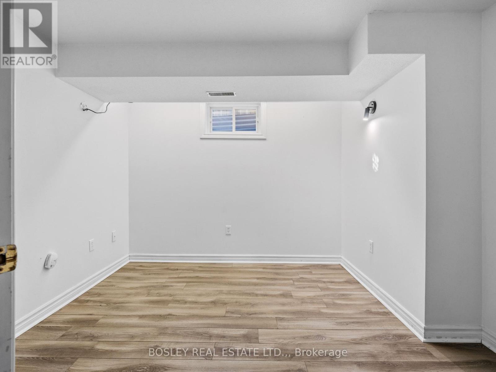 8 Emmett Street, Pelham, Ontario  L0S 1E0 - Photo 22 - X12934878