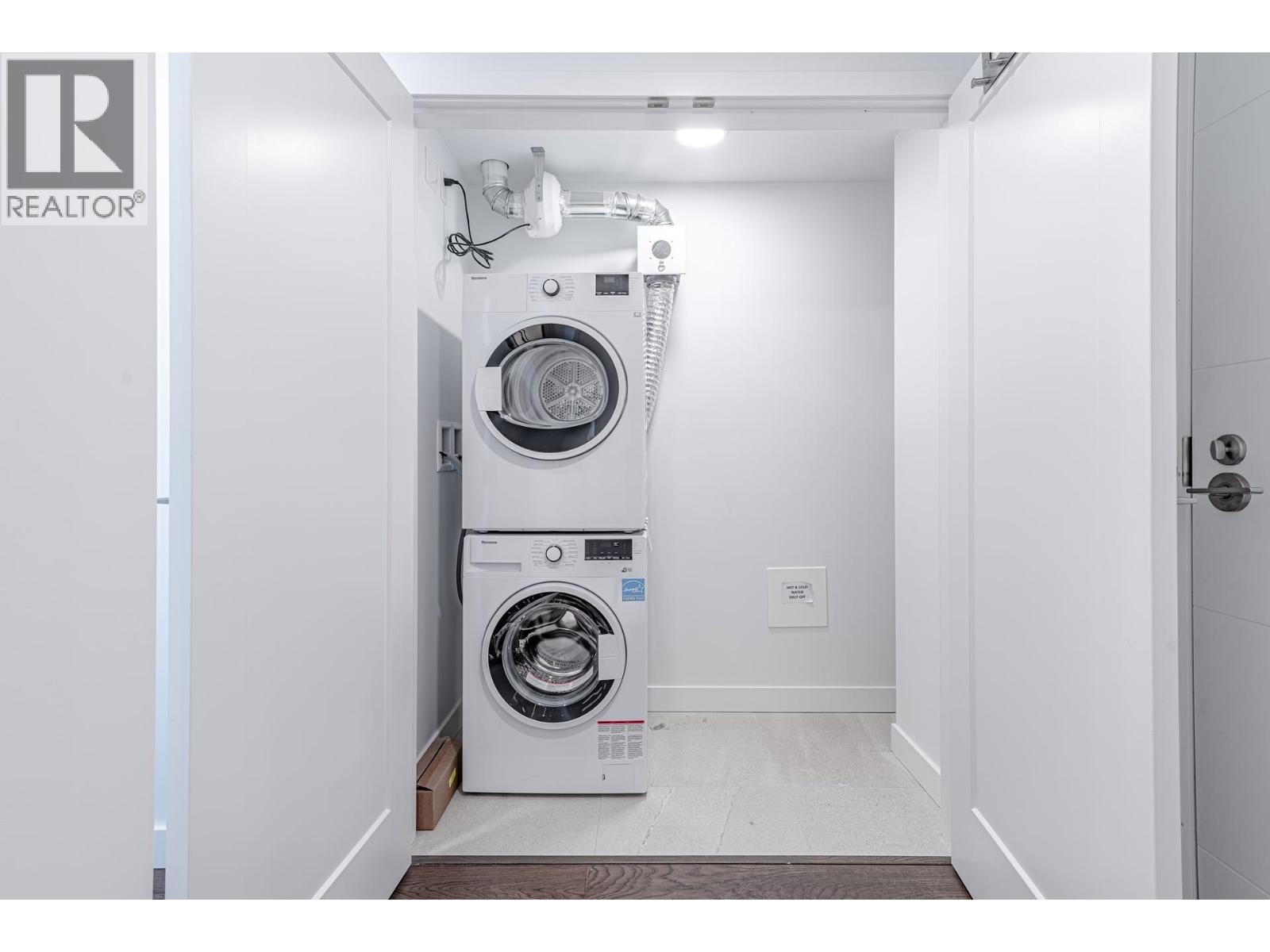 9f 3331 No.3 Road, Richmond, British Columbia  V6X 2B6 - Photo 3 - R3104699