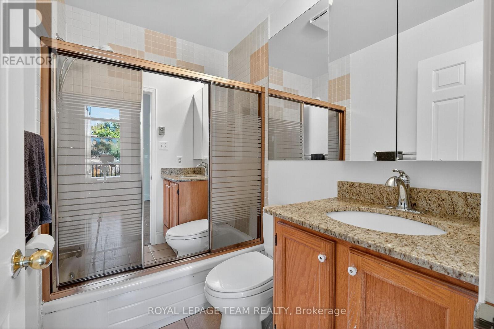 6 - 635 Richmond Road, Ottawa, Ontario  K2A 0G6 - Photo 29 - X12442528