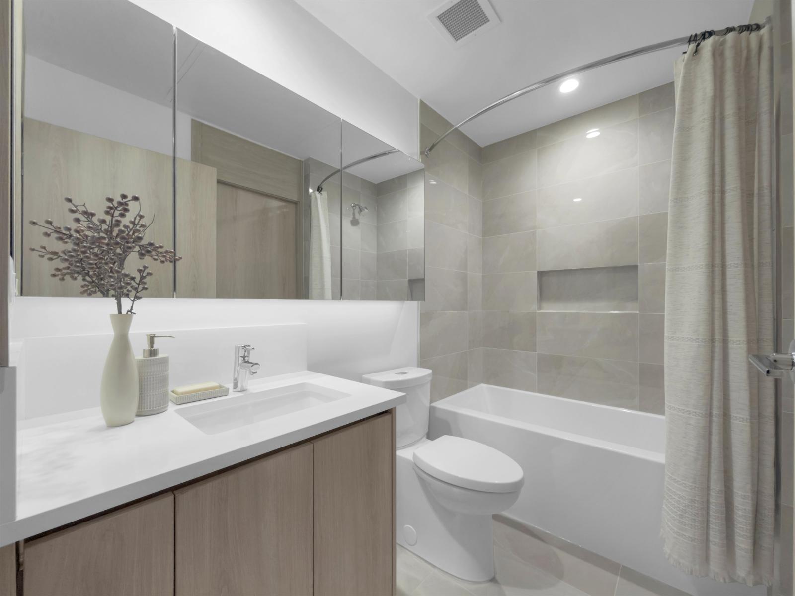 1501 10750 135a Street, Surrey, British Columbia  V3T 0V4 - Photo 9 - R3103787