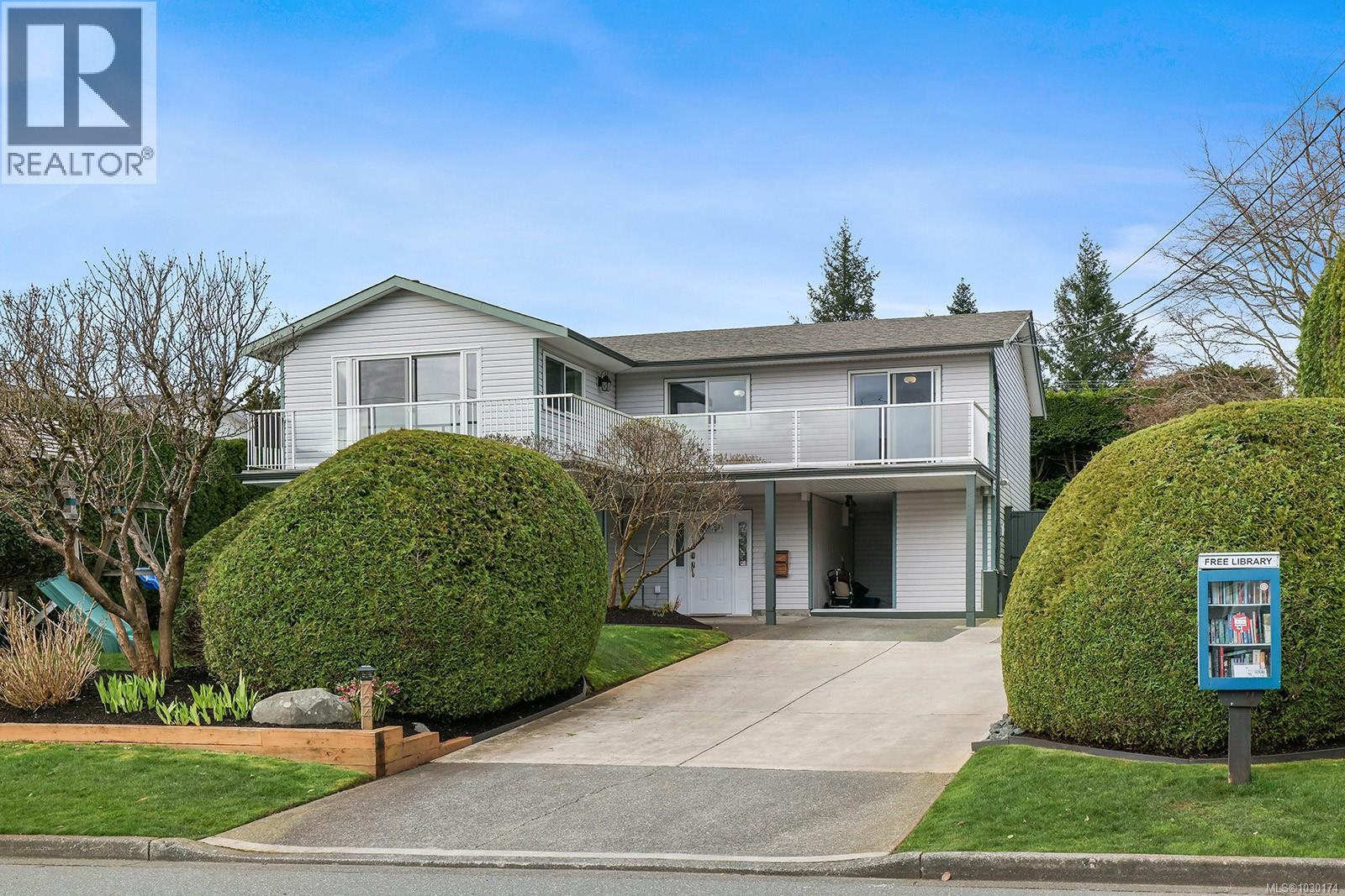 724 Galerno Rd, Campbell River, British Columbia