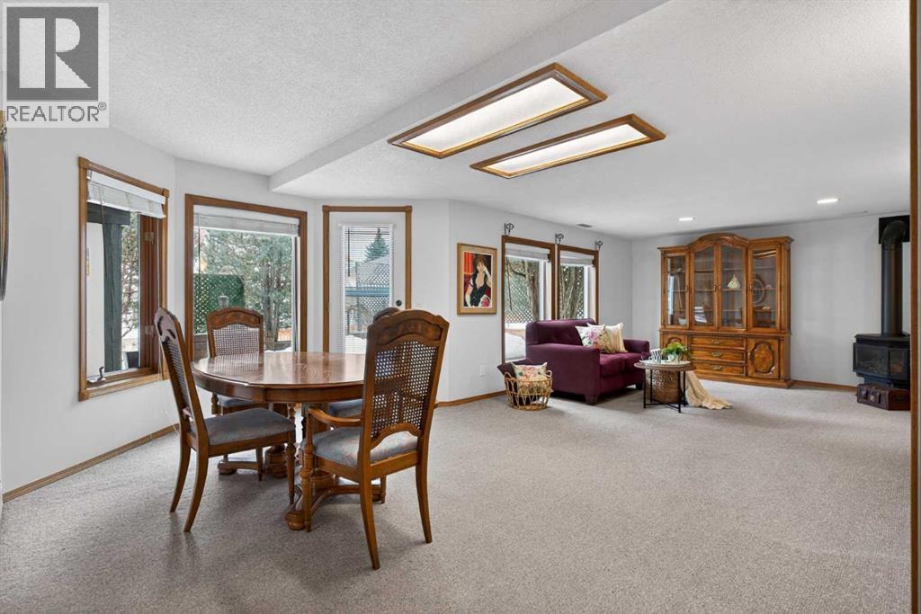 677 Hawkwood Boulevard NW, Calgary, Alberta  T3G 2V6 - Photo 25 - A2294392