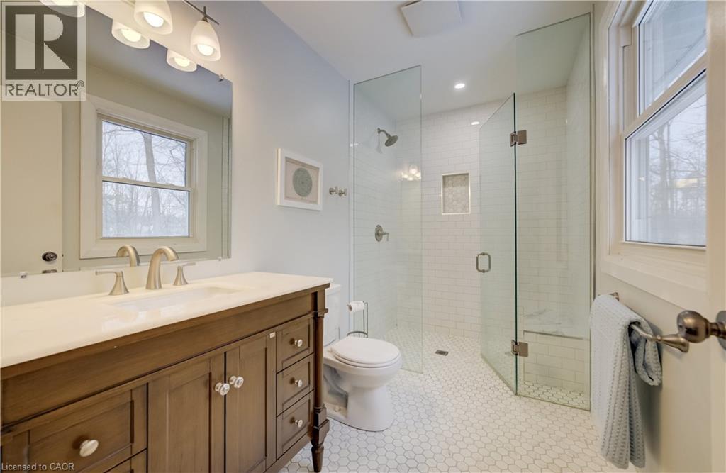 15 Mcleod Court, Kitchener, Ontario  N2R 1A9 - Photo 26 - 40808685