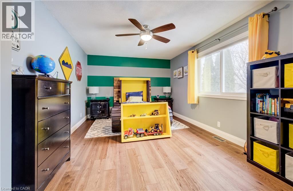 15 Mcleod Court, Kitchener, Ontario  N2R 1A9 - Photo 28 - 40808685