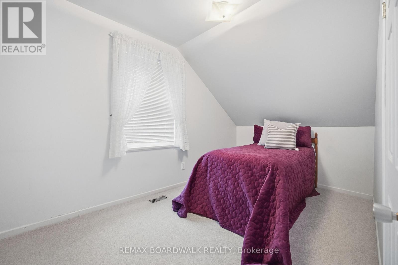 33-35 Victoria Street, Carleton Place, Ontario  K7C 2W2 - Photo 20 - X12935986