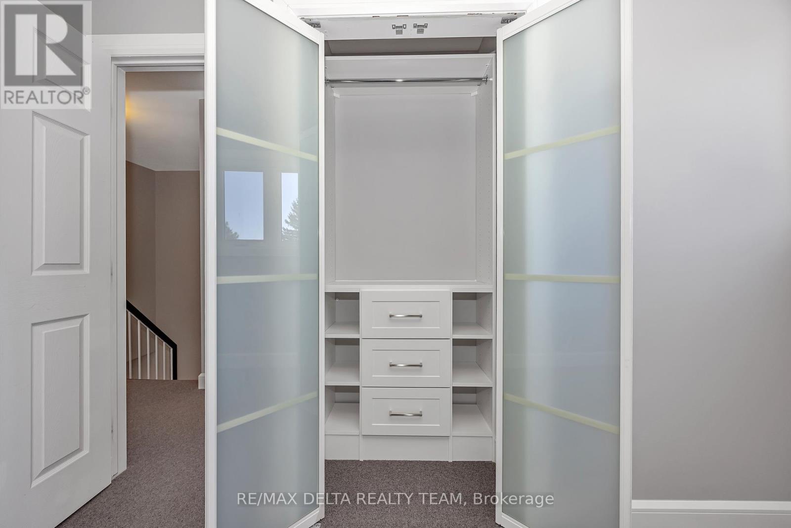 57 Blackdome Crescent, Ottawa, Ontario  K2T 1B1 - Photo 22 - X12935988