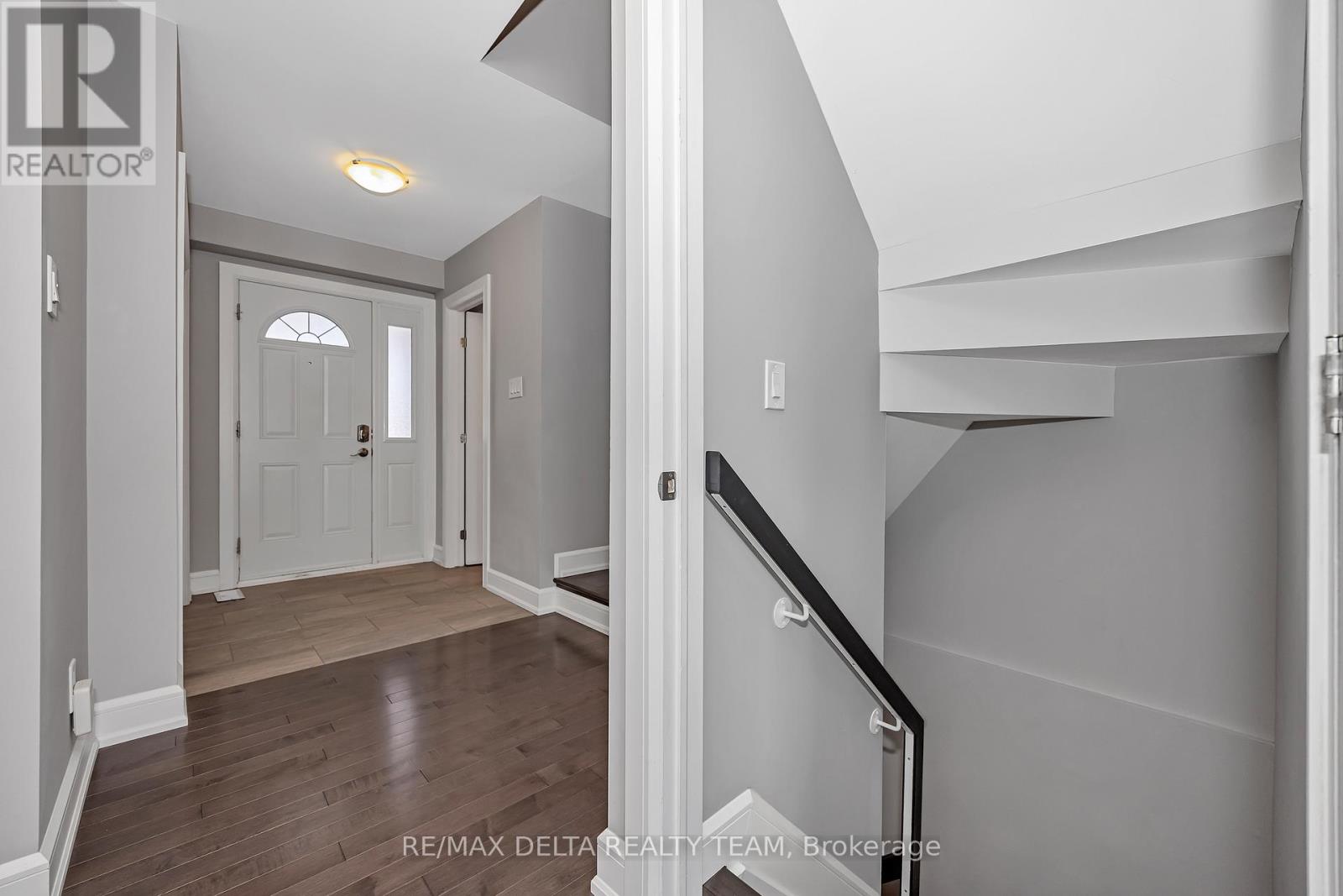 57 Blackdome Crescent, Ottawa, Ontario  K2T 1B1 - Photo 23 - X12935988