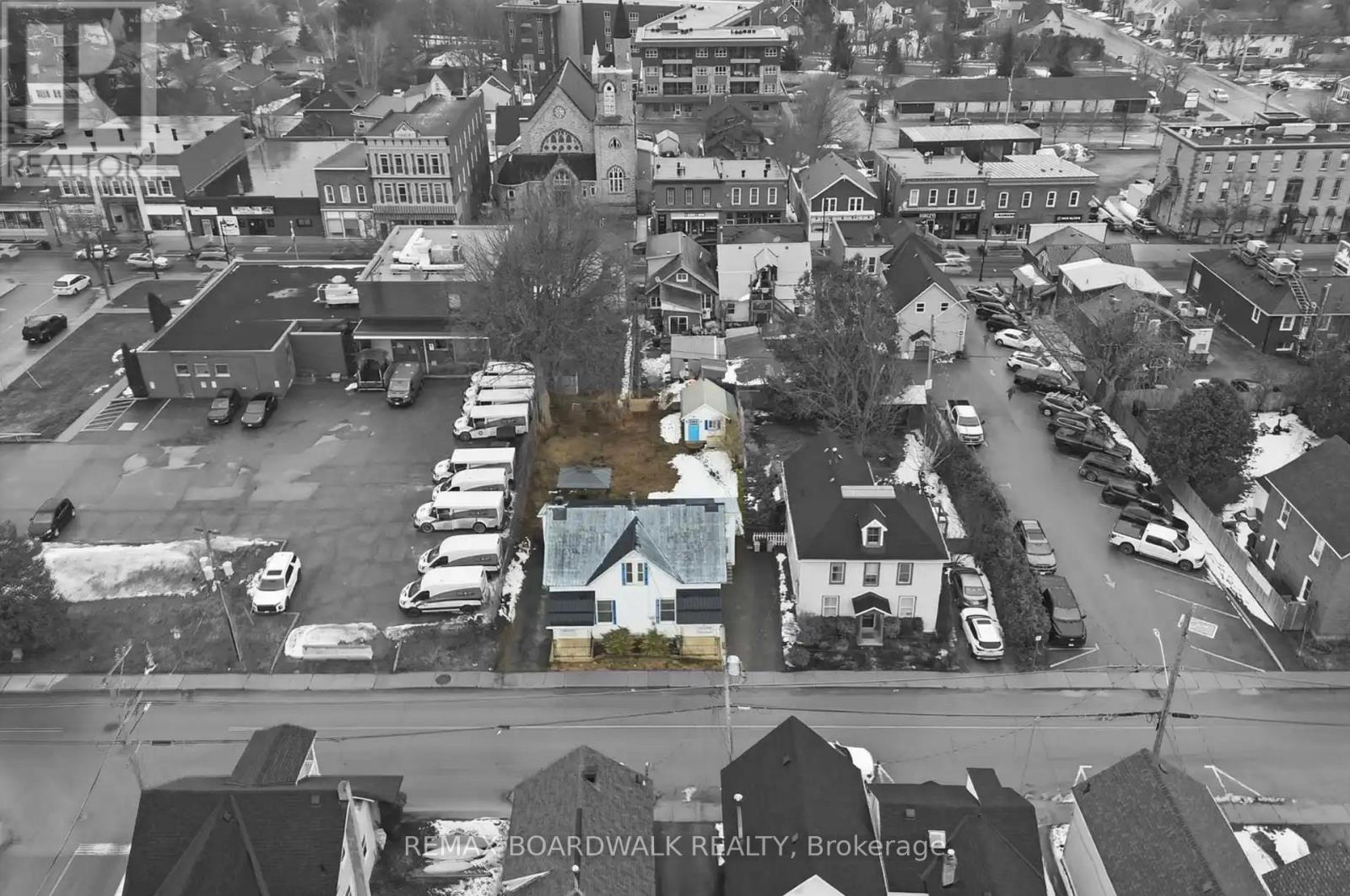 33-35 Victoria Street, Carleton Place, Ontario  K7C 2W2 - Photo 23 - X12936030