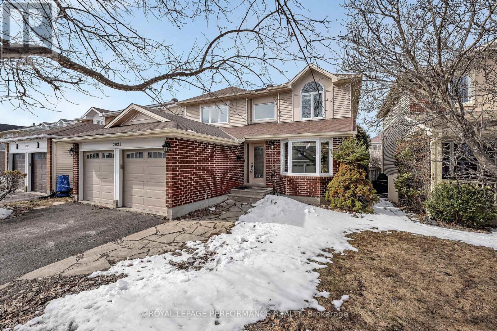 2023 ROLLING BROOK DRIVE, Ottawa, Ontario